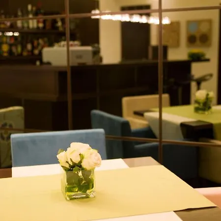 Onira Boutique Отель