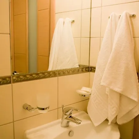 Отель Onira Boutique