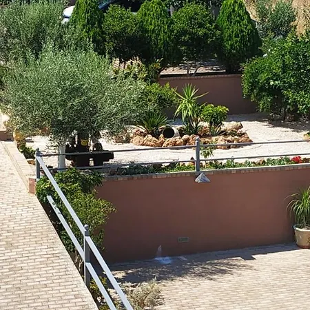 Onira Boutique Ξενοδοχείο