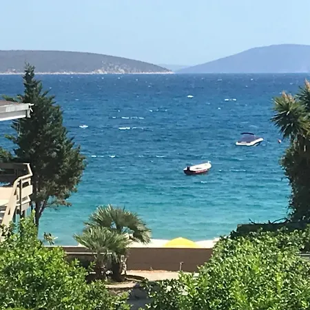 Onira Boutique Ξενοδοχείο *