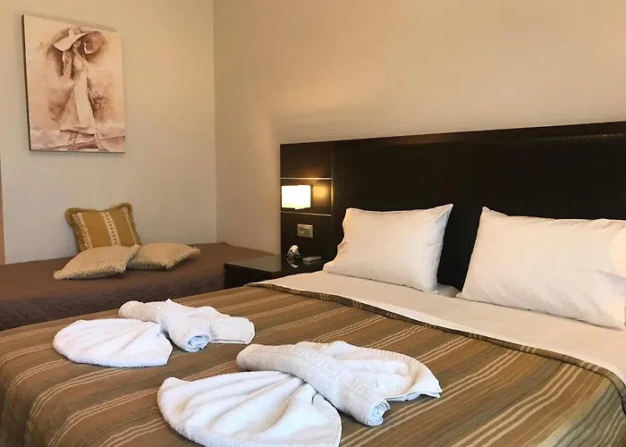 Onira Boutique Szálloda *